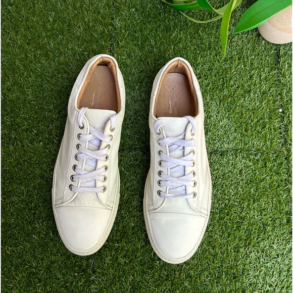 WINGS + HORNS CLASSIC LOW
$343.00
COLOR 
WHITE
Size 42 - Picture 11 of 17